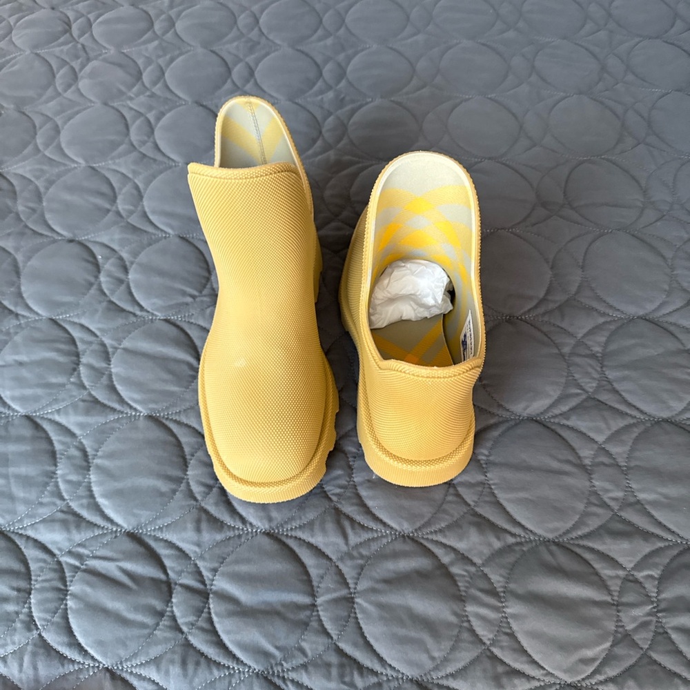 Burberry Rubber Boots